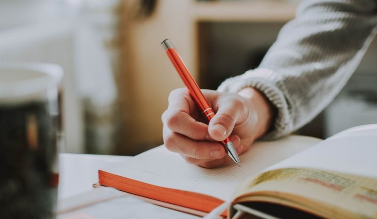 Tips Memilih Jasa Penerbit Buku